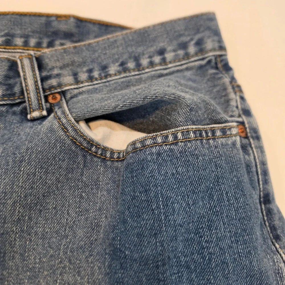 Levis 505 Straight Fit Jeans Mens 48x27 Blue Medium Wash Excellent Classic Denim